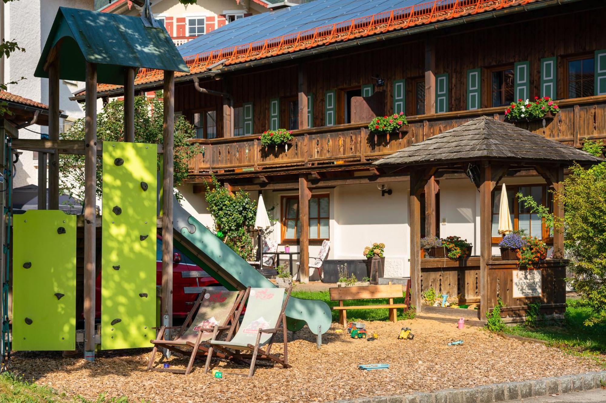Cafe Chiemgau Und Gaestehaus Ruhpolding Exteriér fotografie